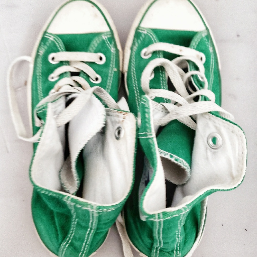 Converse boys size5